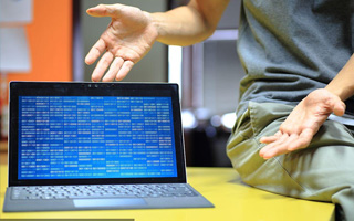 阿勒泰 mongo排序sort,php如何按顺序排列数组？